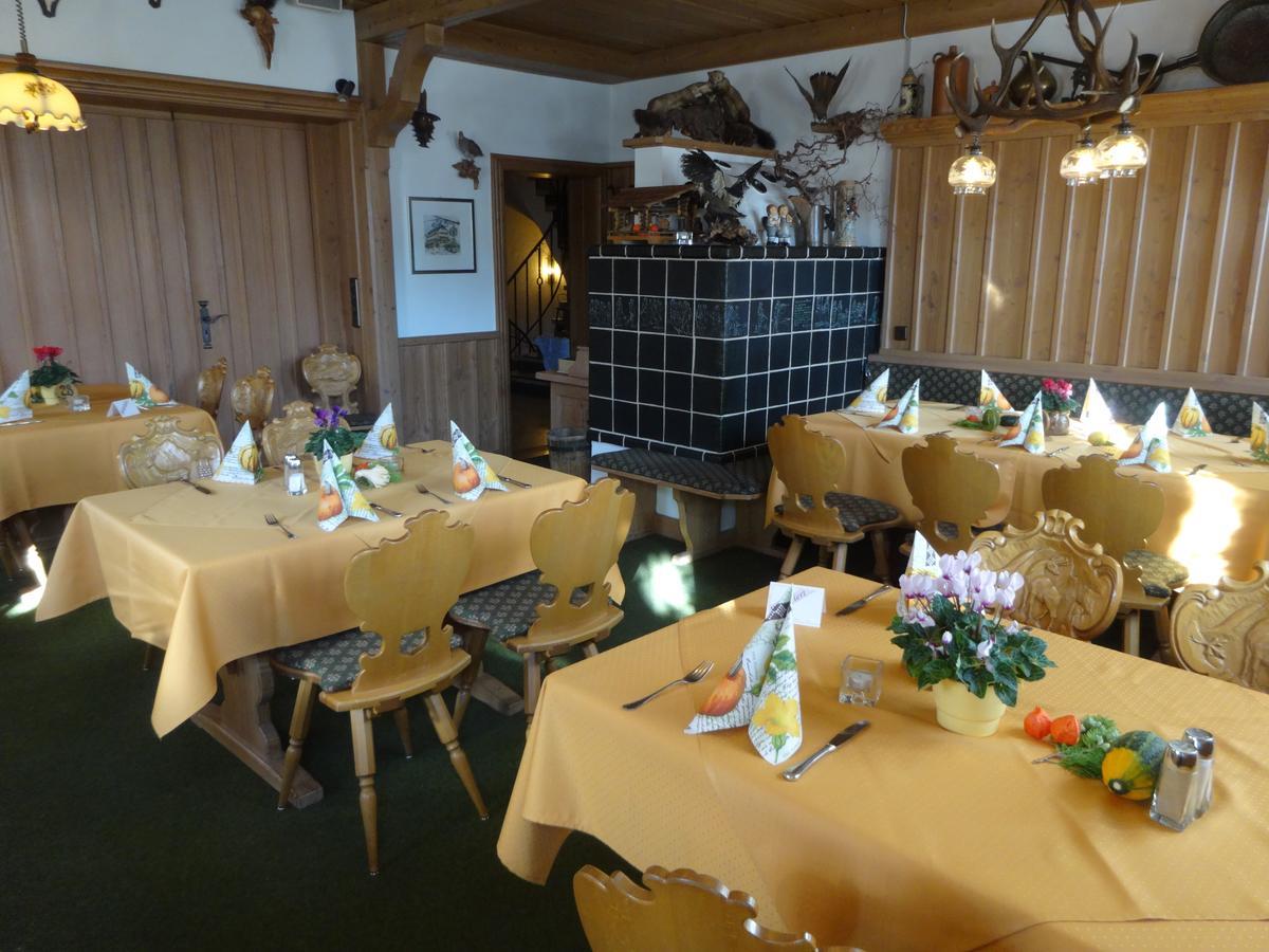 Gasthof & Hotel Goldene Krone Iphofen Ngoại thất bức ảnh