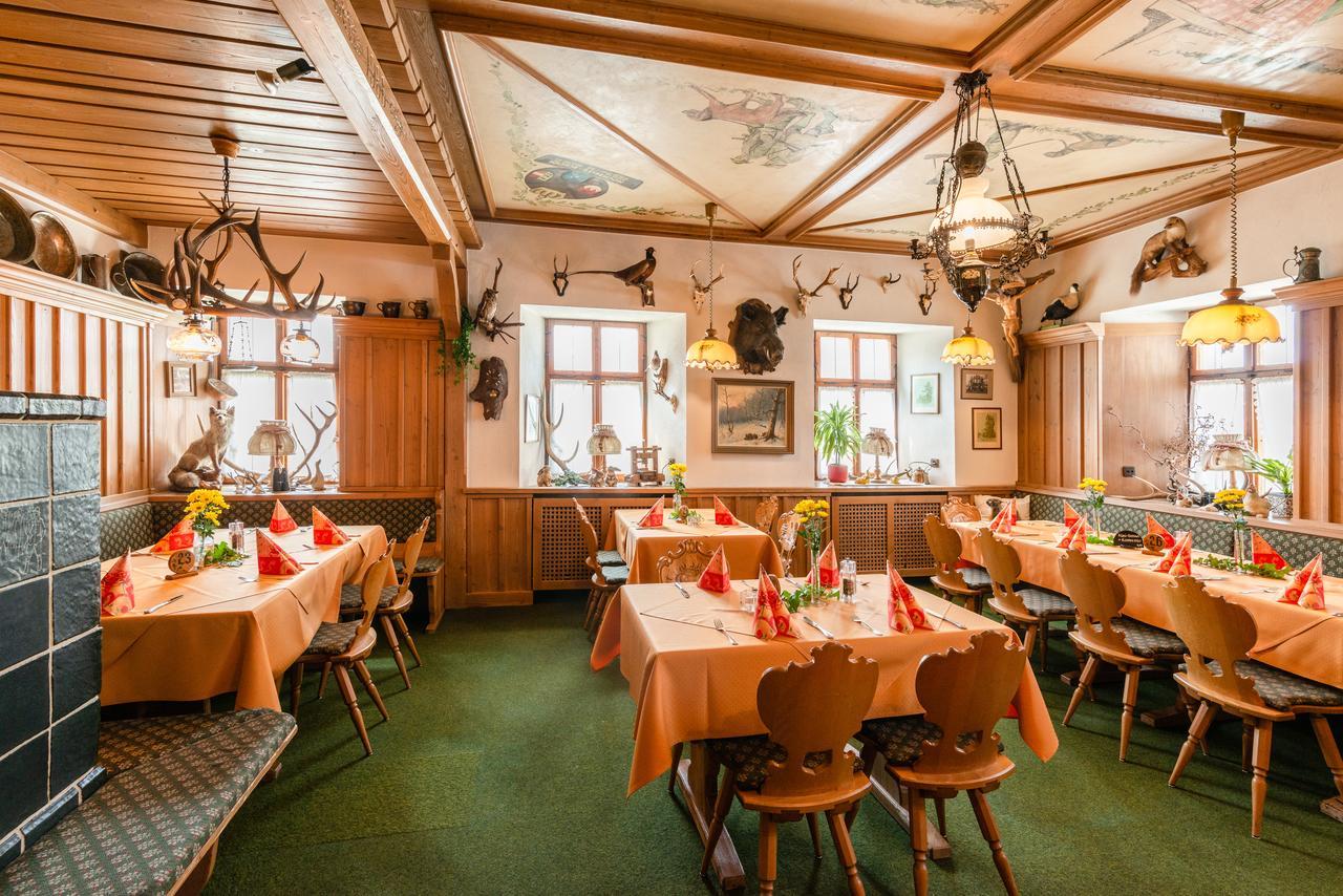 Gasthof & Hotel Goldene Krone Iphofen Ngoại thất bức ảnh