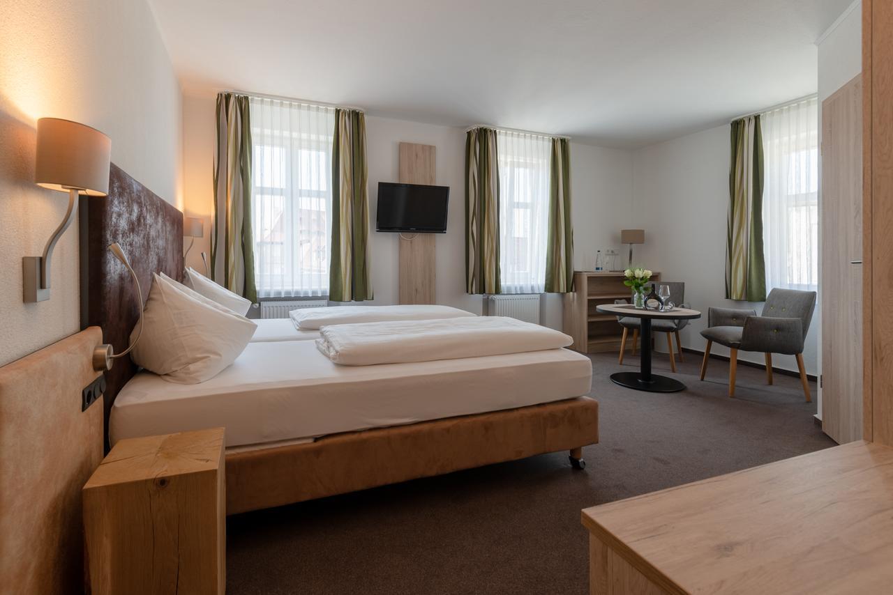Gasthof & Hotel Goldene Krone Iphofen Ngoại thất bức ảnh