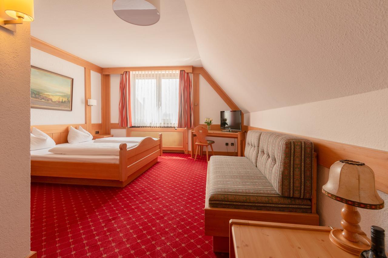 Gasthof & Hotel Goldene Krone Iphofen Ngoại thất bức ảnh